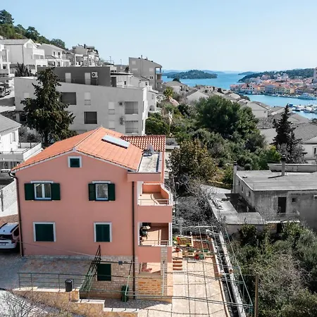 Panorama View *