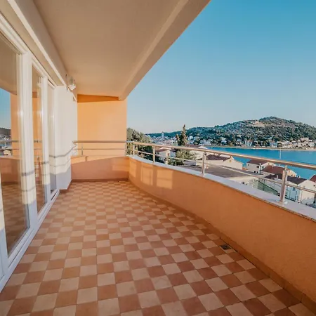 Panorama View * Tisno
